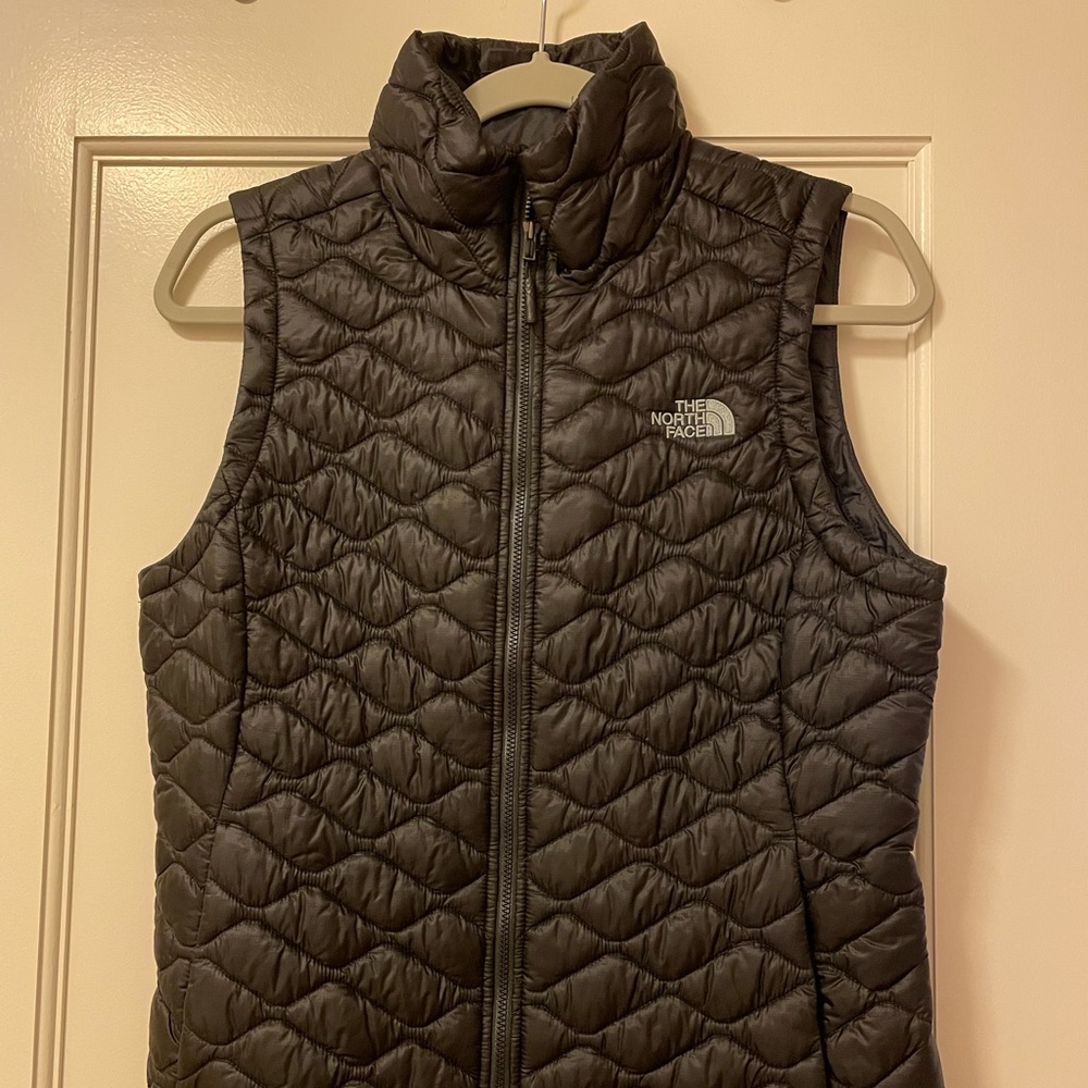 North Face Black Thermal Vest Sz Small S NEW